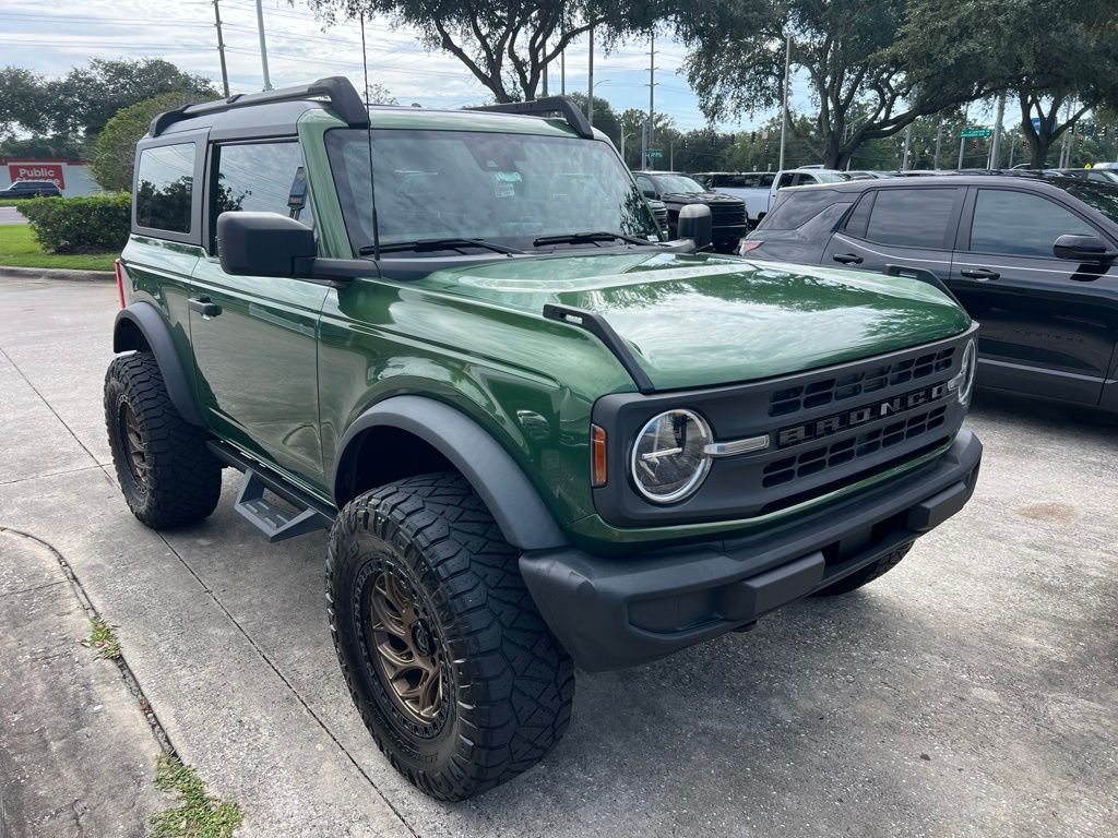 Used 2023 Green Ford Base image 2