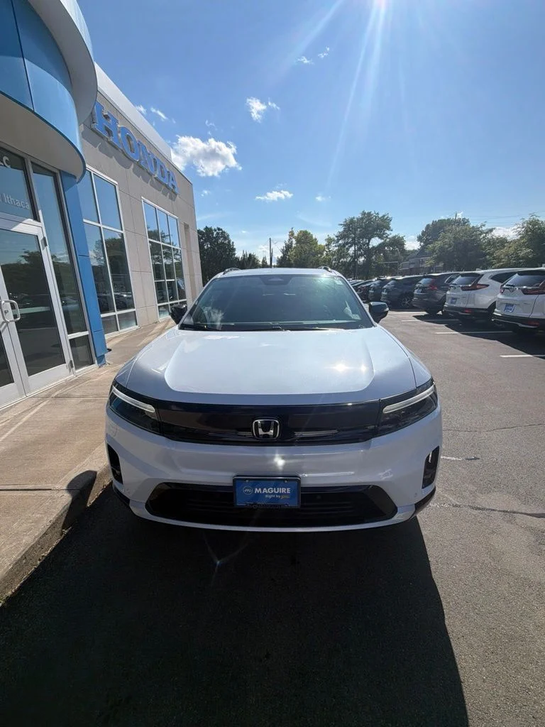 New 2026 Frostline White Pearl Honda AWD Touring image 2