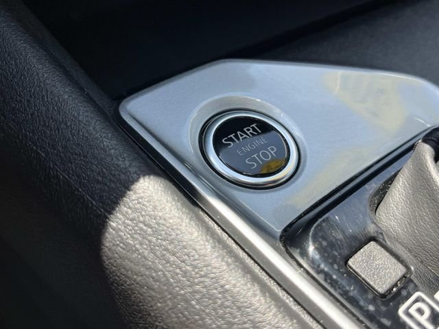 Used 2025 Garnet Pearl Nissan 2.5 SV image 32
