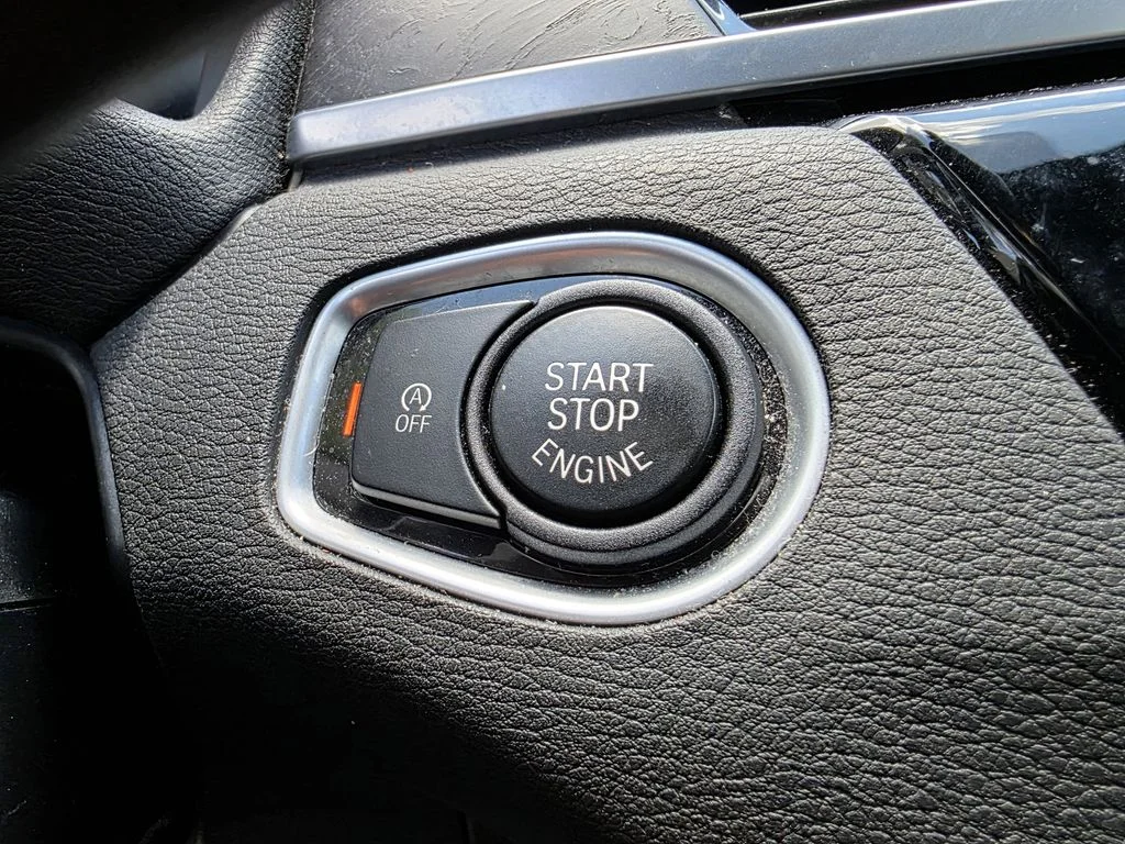 Used 2019 Black BMW xDrive28i image 23