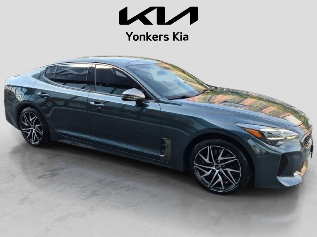 Certified Used 2022 Green Kia GT-Line image 4