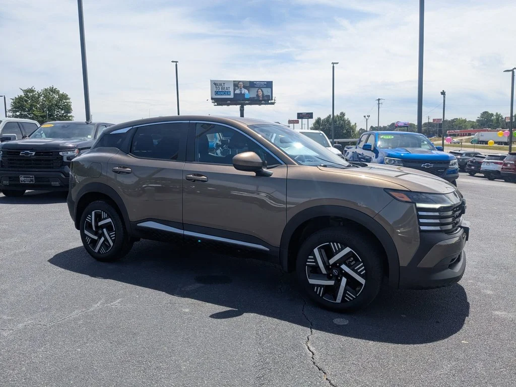 Used 2025 Canyon Bronze Metallic Nissan SV image 3