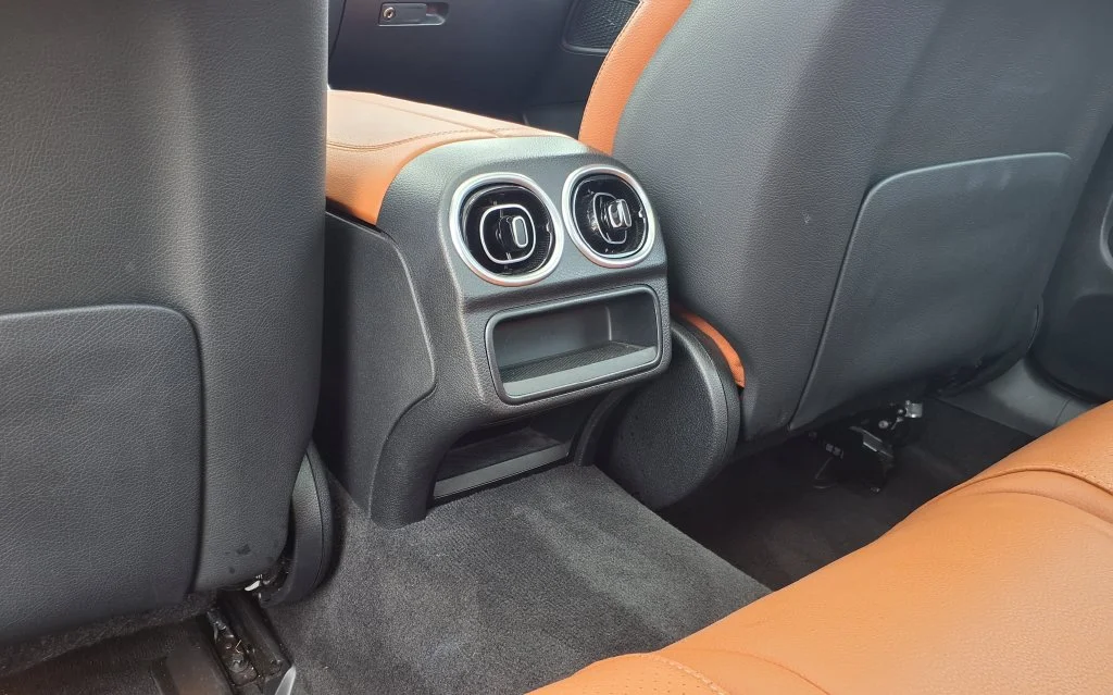 Used 2025 White Mercedes-Benz C 300 image 19