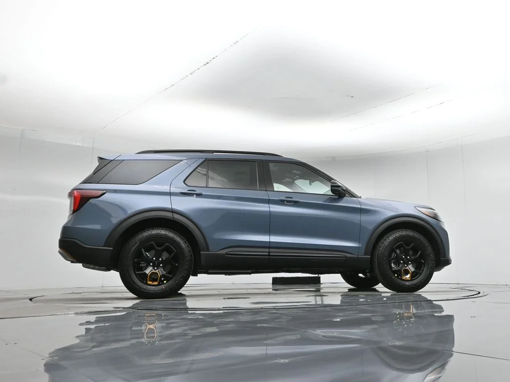 New 2026 Vapor Blue Metallic Ford Tremor image 52