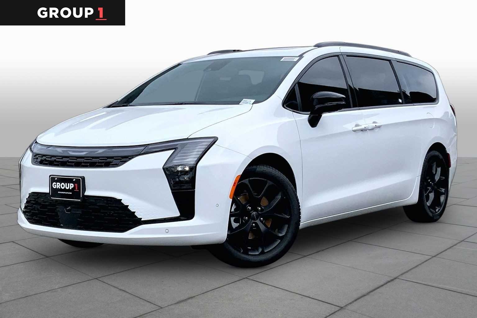 New 2027 Chrysler Pacifica Limited With Navigation - In-Stock