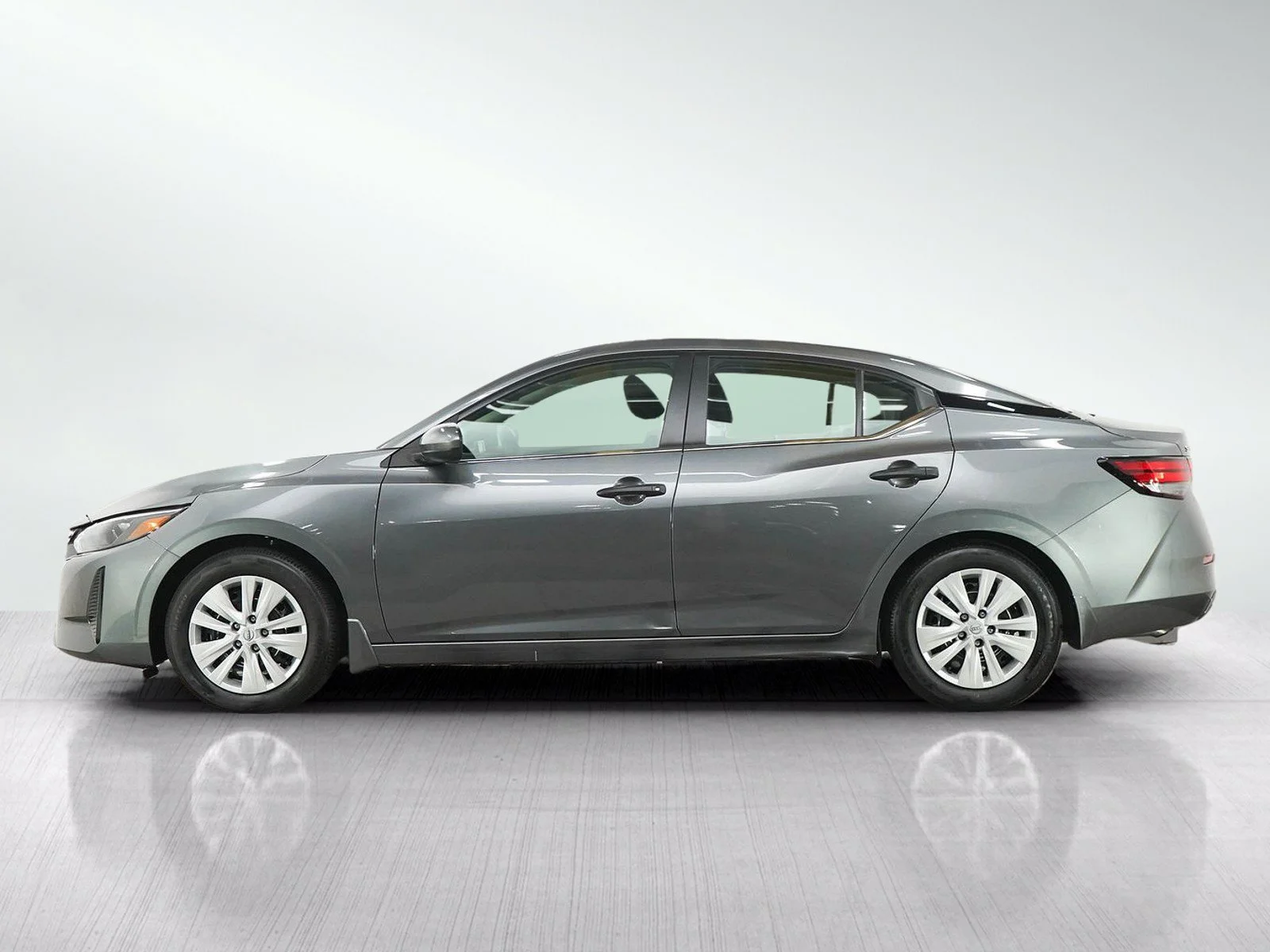Used 2025 Nissan Sentra S with VIN 3N1AB8BV9SY216396 for sale in Burnsville, Minnesota