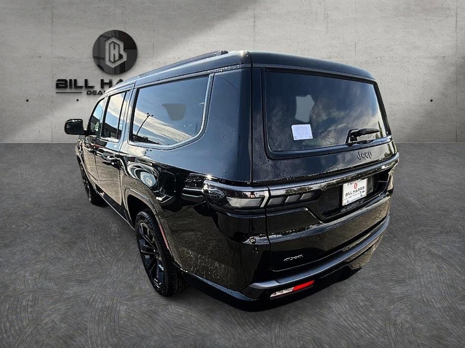 New 2026 High Gloss Black Jeep Summit Reserve image 11