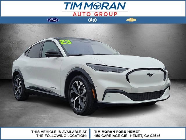 2023 Ford Mustang-Mach-e Premium's photo