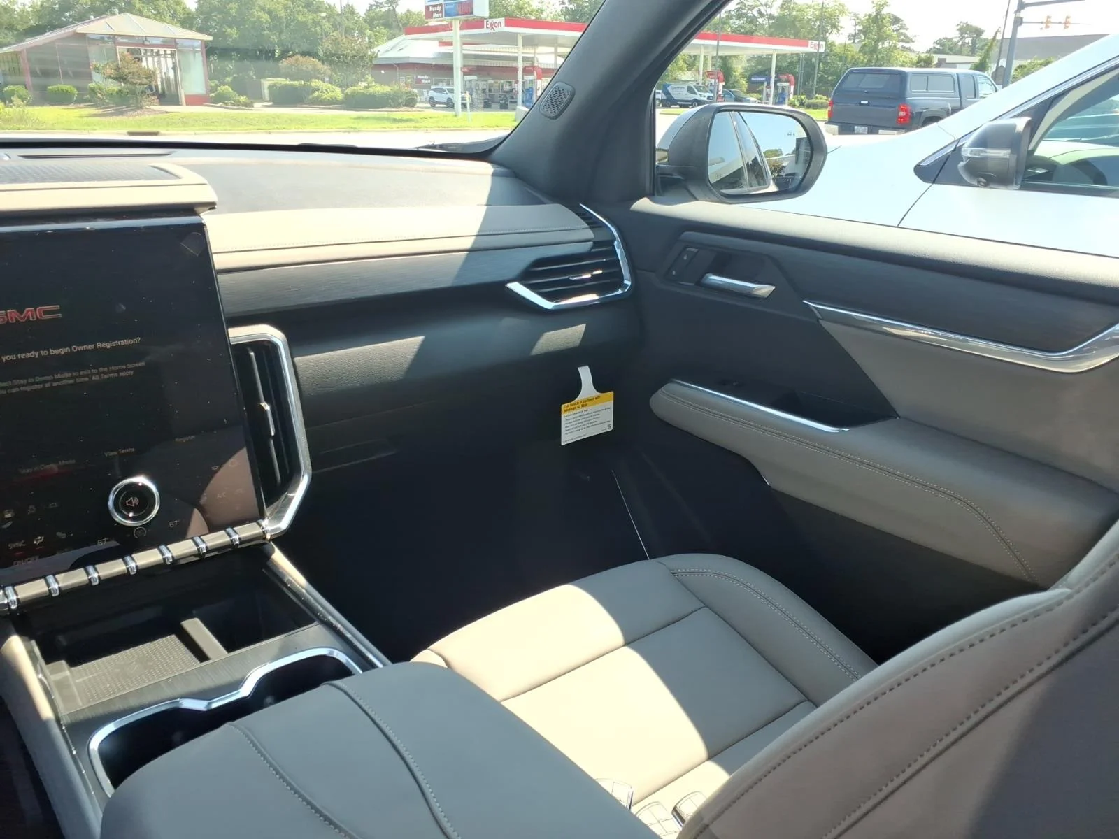 2026 GMC Acadia Elevation - Photo 11