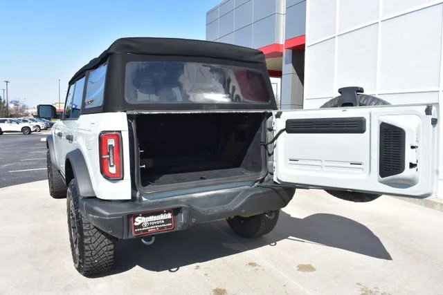 Used 2022 Gray Ford Badlands image 14