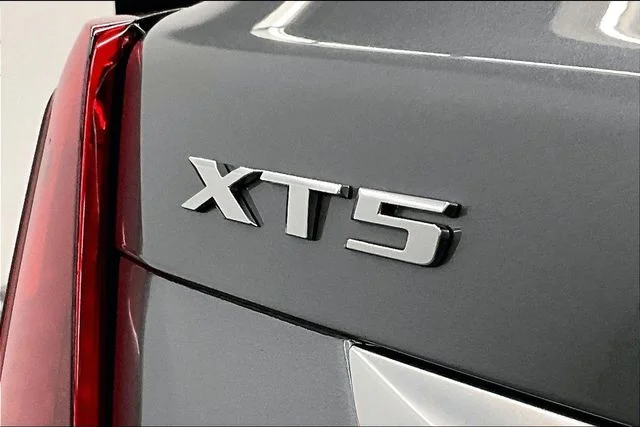 Used 2022 Satin Steel Metallic Cadillac Premium Luxury image 9