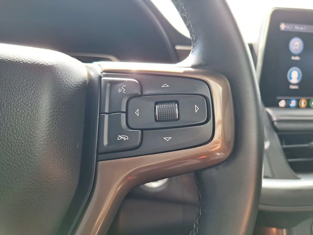 Used 2021 White Chevrolet High Country image 20