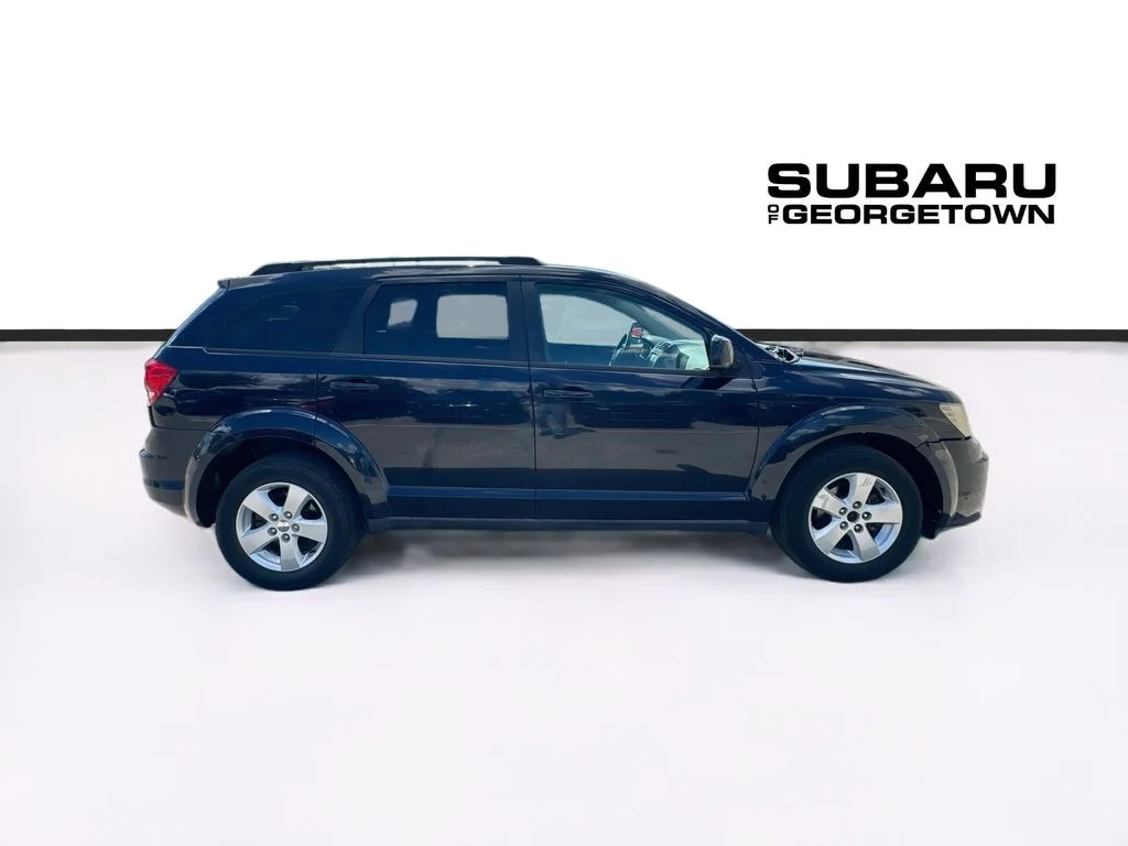 Used 2011 Black Dodge Mainstreet image 8