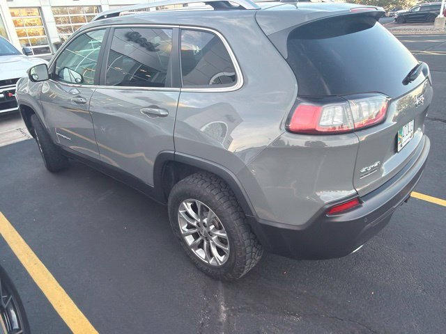 Used 2021 Gray Jeep Latitude Lux image 4