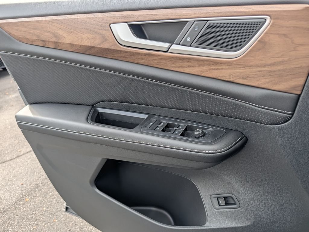 2026 Volkswagen Atlas SE w/Tech - Photo 19