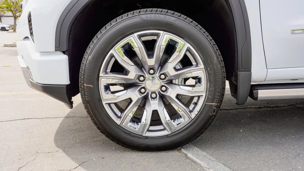 2026 GMC Sierra 1500 Denali - Photo 7