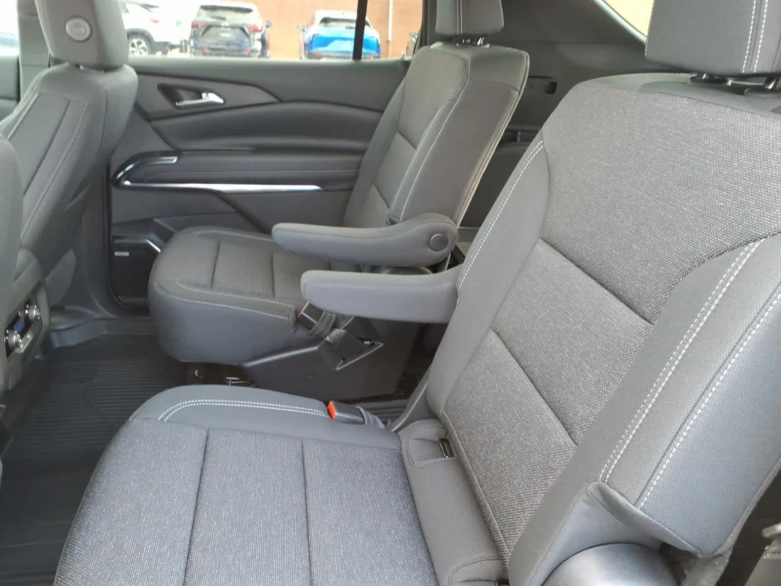 2026 Chevrolet Traverse LT - Photo 6