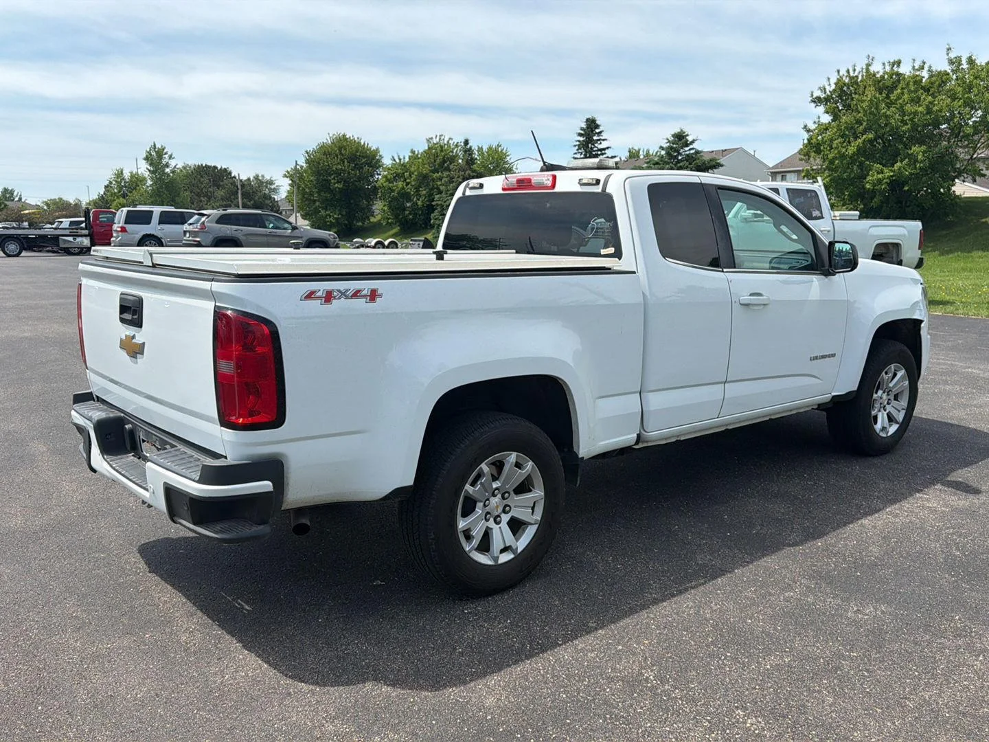 Used 2020 Summit White Chevrolet 4WD LT image 7