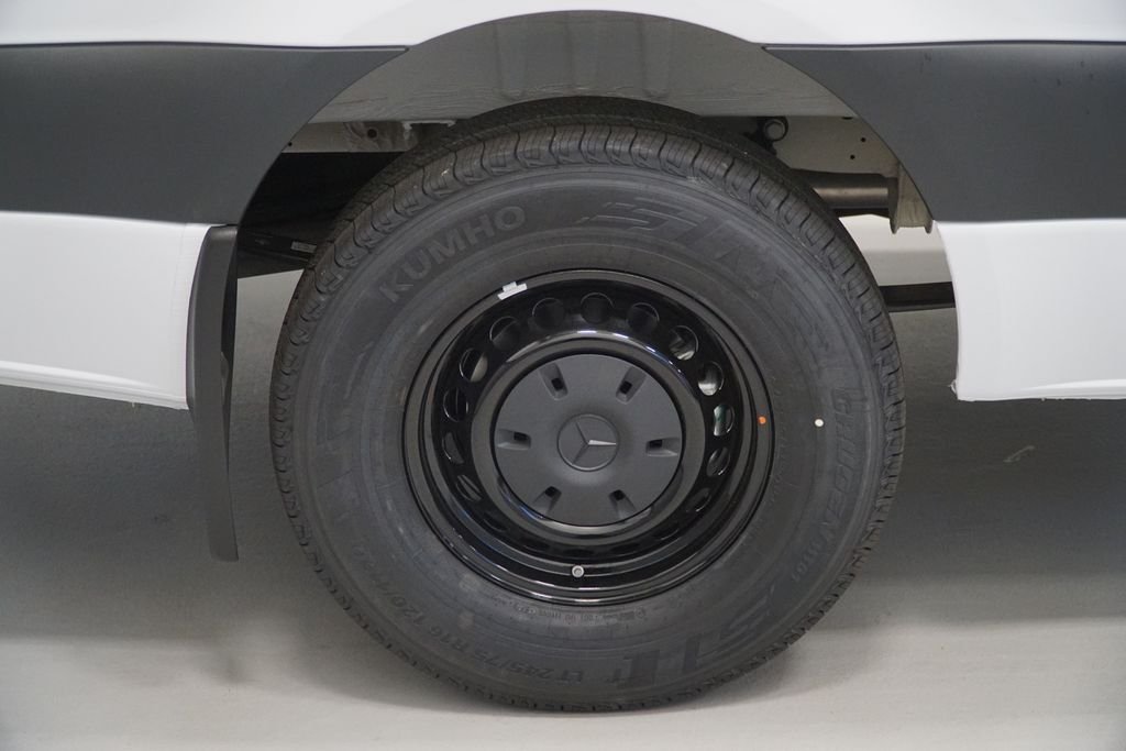 New 2026 Arctic White Mercedes-Benz Cargo 144 WB image 7
