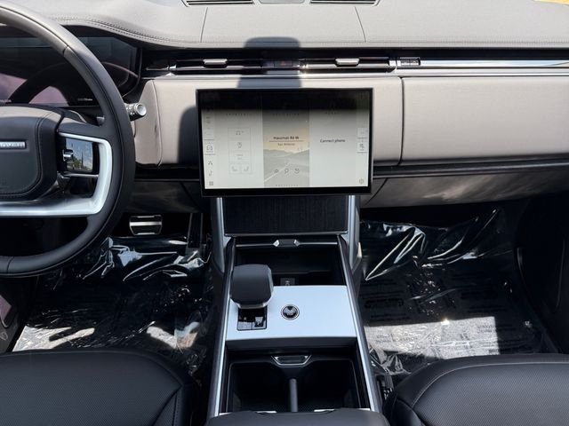 New 2026 Carpathian Grey Land Rover SE image 15