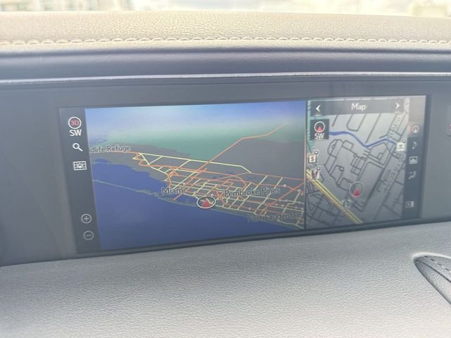 Used 2021 White Lexus 500 image 18