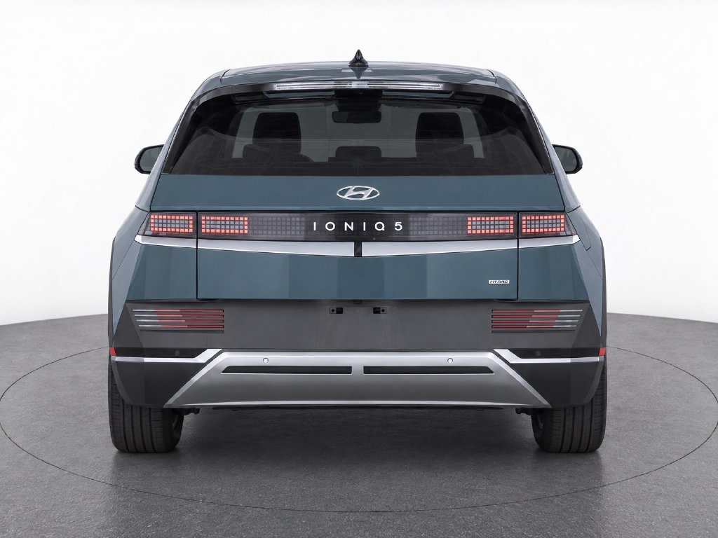 Used 2024 Green Hyundai SE image 7