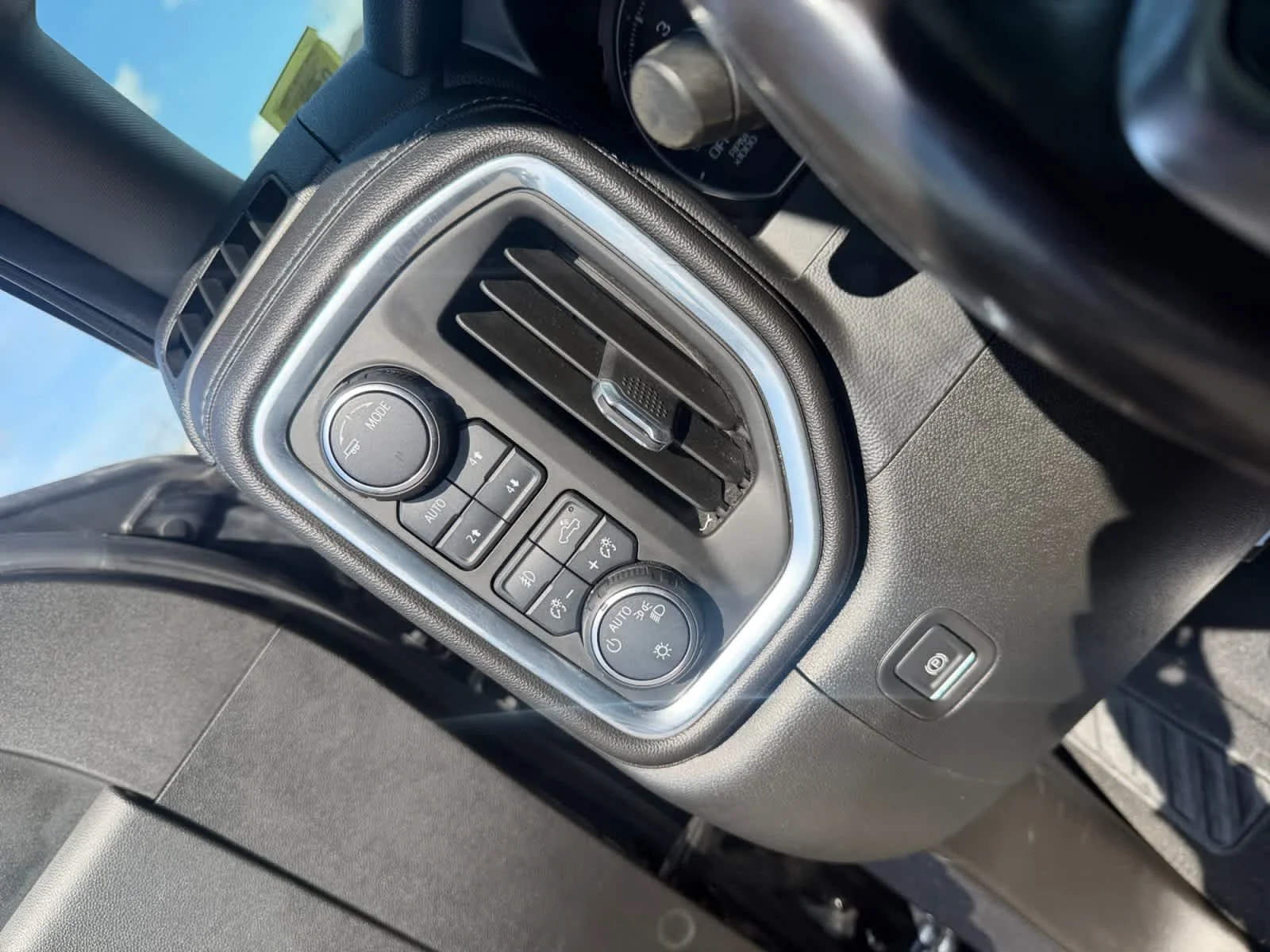 Used 2021 Shadow Gray Metallic Chevrolet LT Trail Boss image 34