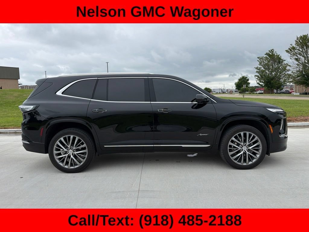 Used 2025 Ebony Twilight Metallic Buick Avenir image 4