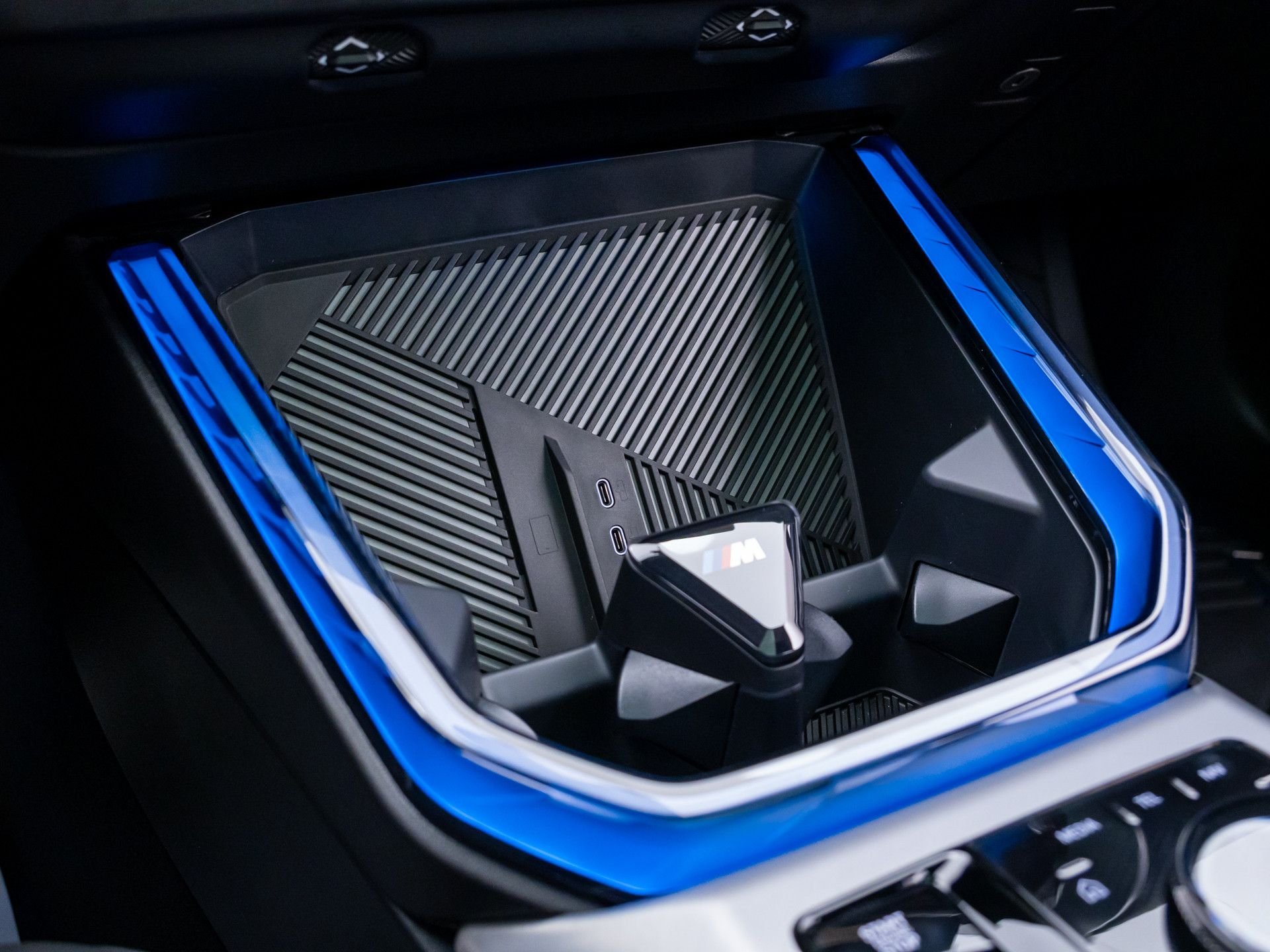 New 2026 Tanzanite Blue II Metallic BMW M50 xDrive image 29