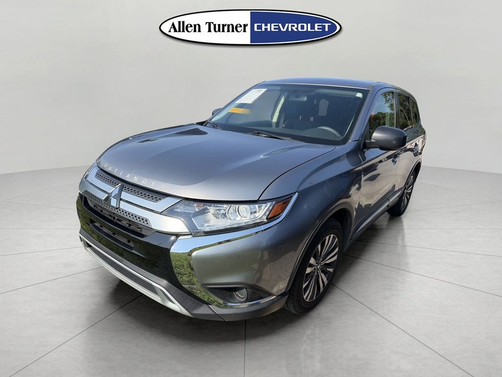 Used 2020  Mitsubishi ES image 2