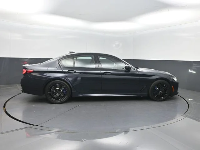 Used 2021 Black BMW M550i xDrive image 32