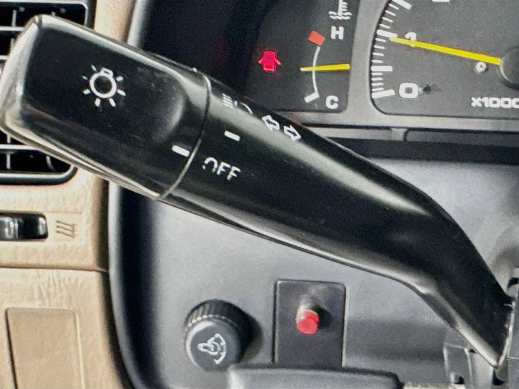 Used 1997  Toyota SR5 image 12