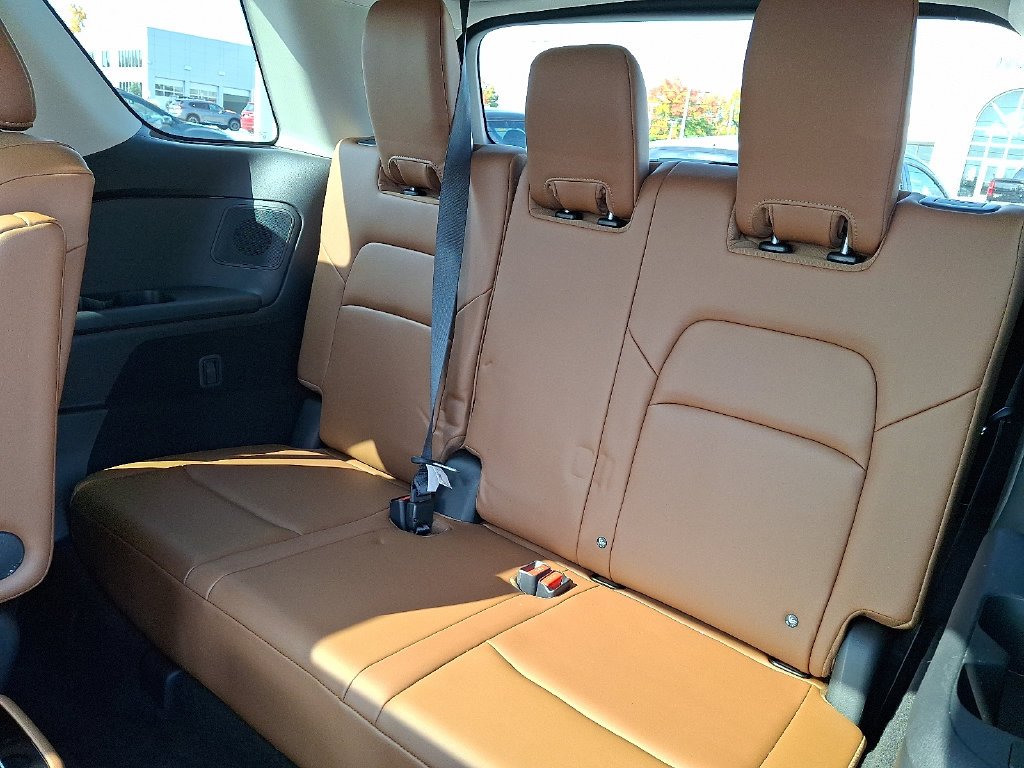 2023 Nissan Pathfinder Platinum - Photo 12