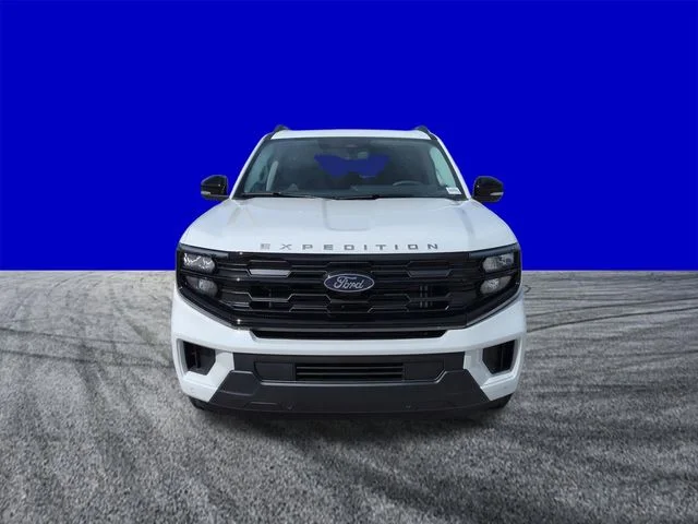 New 2026 Star White Metallic Tri-Coat Ford Active image 9
