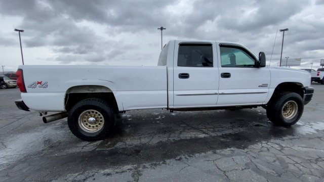 Used 2004 Summit White Chevrolet SRW LS image 9