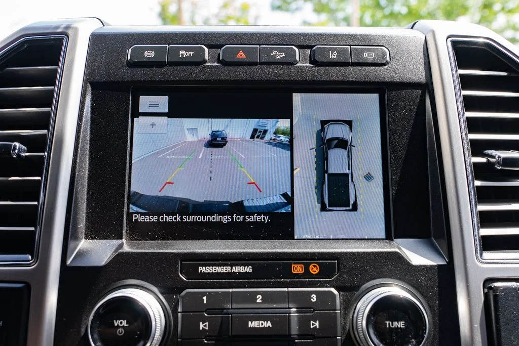 Used 2020 Black Ford Platinum image 18