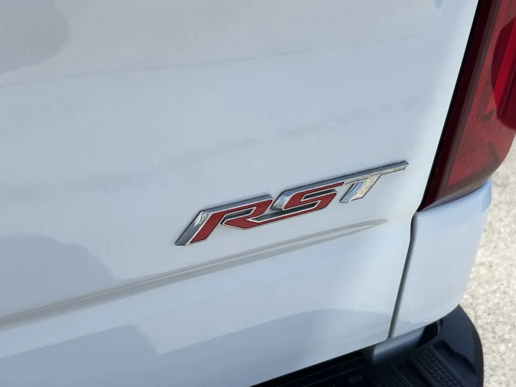 Used 2024 Summit White Chevrolet RST image 10
