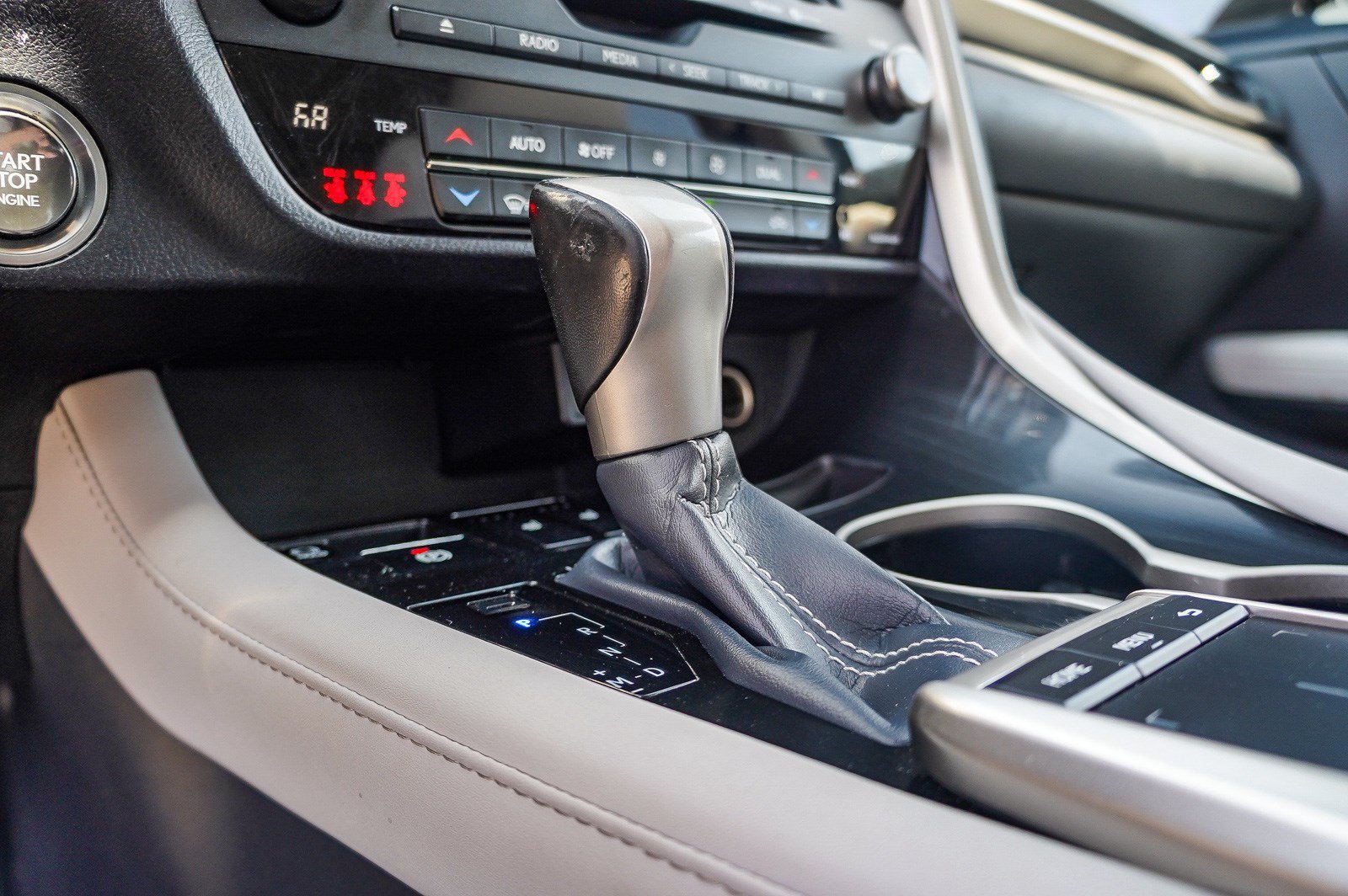 Used 2020 Gray Pearl Lexus 350 image 24