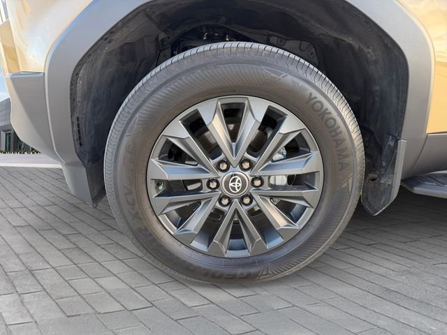 Used 2025 Gray Toyota Base image 9
