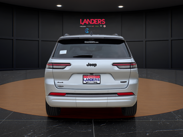 New 2026 Silver Zynith Exterior Paint Jeep Summit image 2