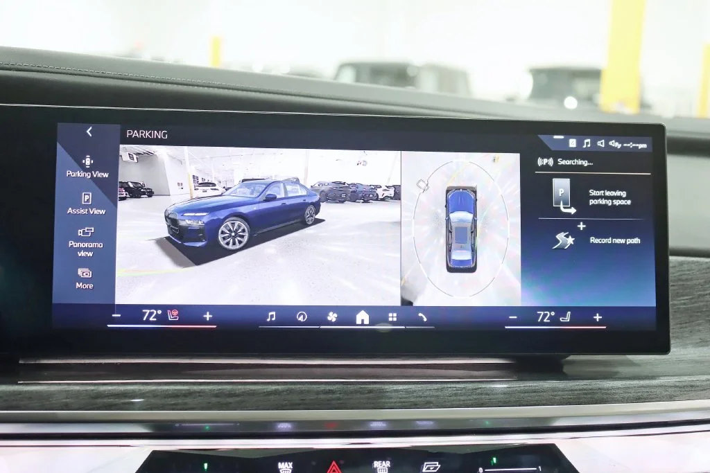 Used 2023 Blue BMW 760i xDrive image 21