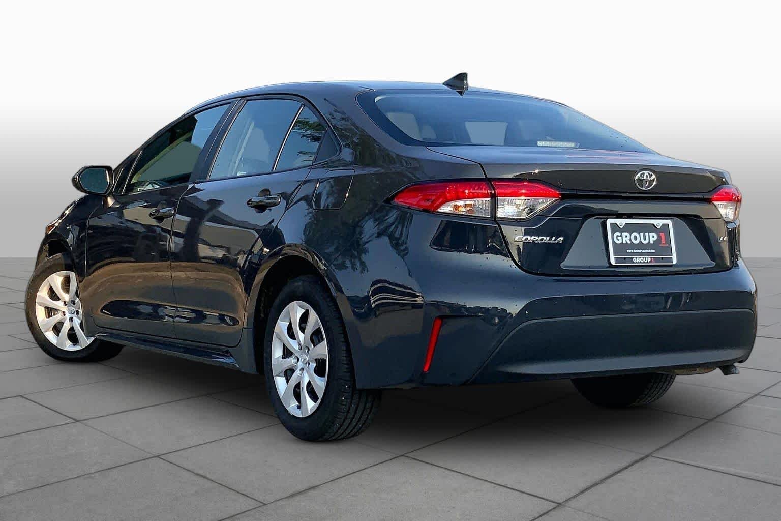 Used 2025 Underground Toyota LE image 12