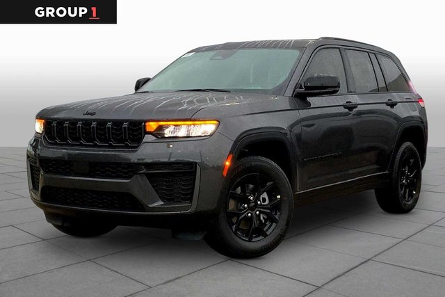 New 2026 Jeep Grand Cherokee Laredo Altitude With Navigation - Offsite Location
