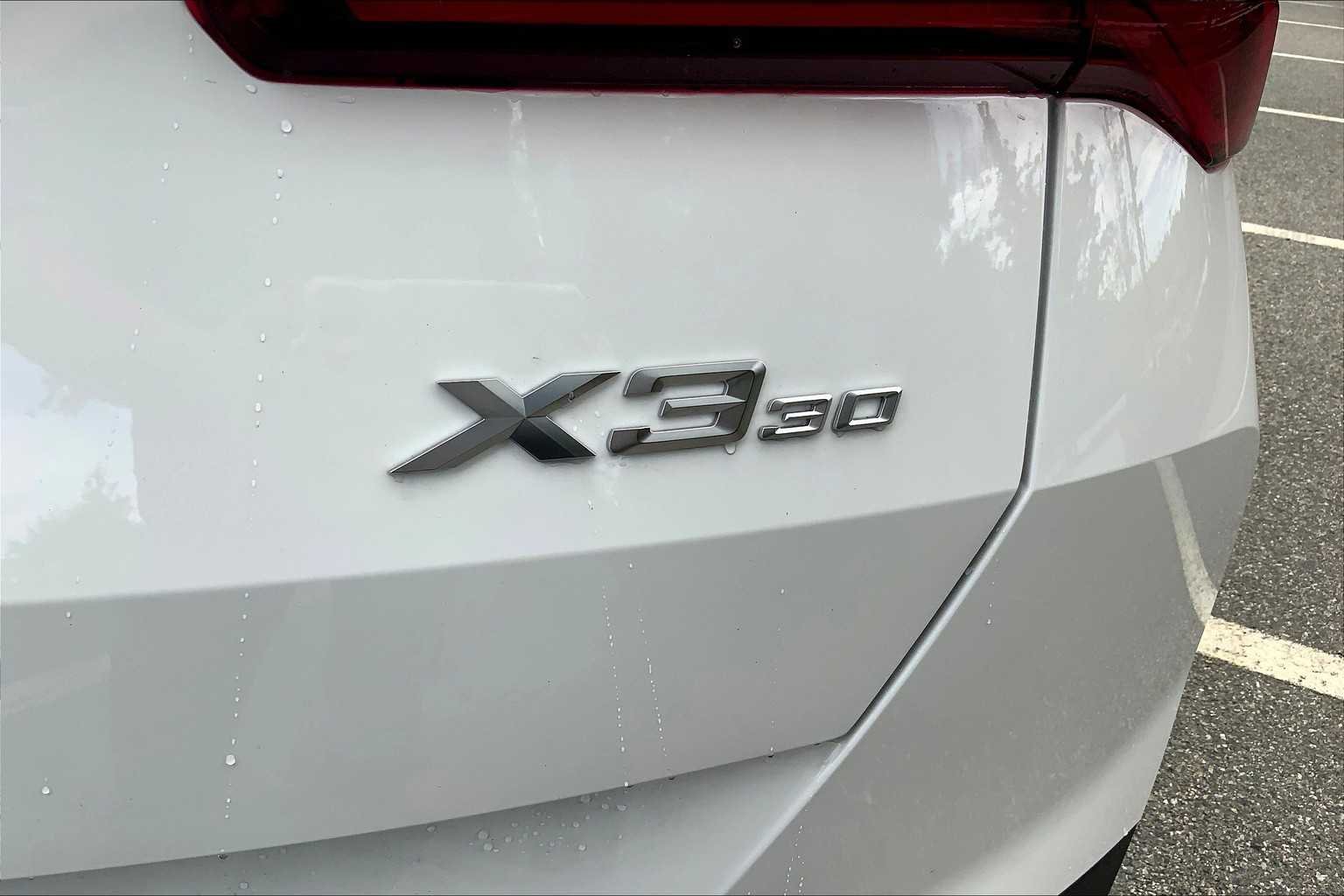 Used 2026 Alpine White BMW 30 xDrive image 15