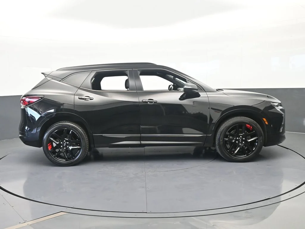Used 2020 Black Chevrolet RS image 7