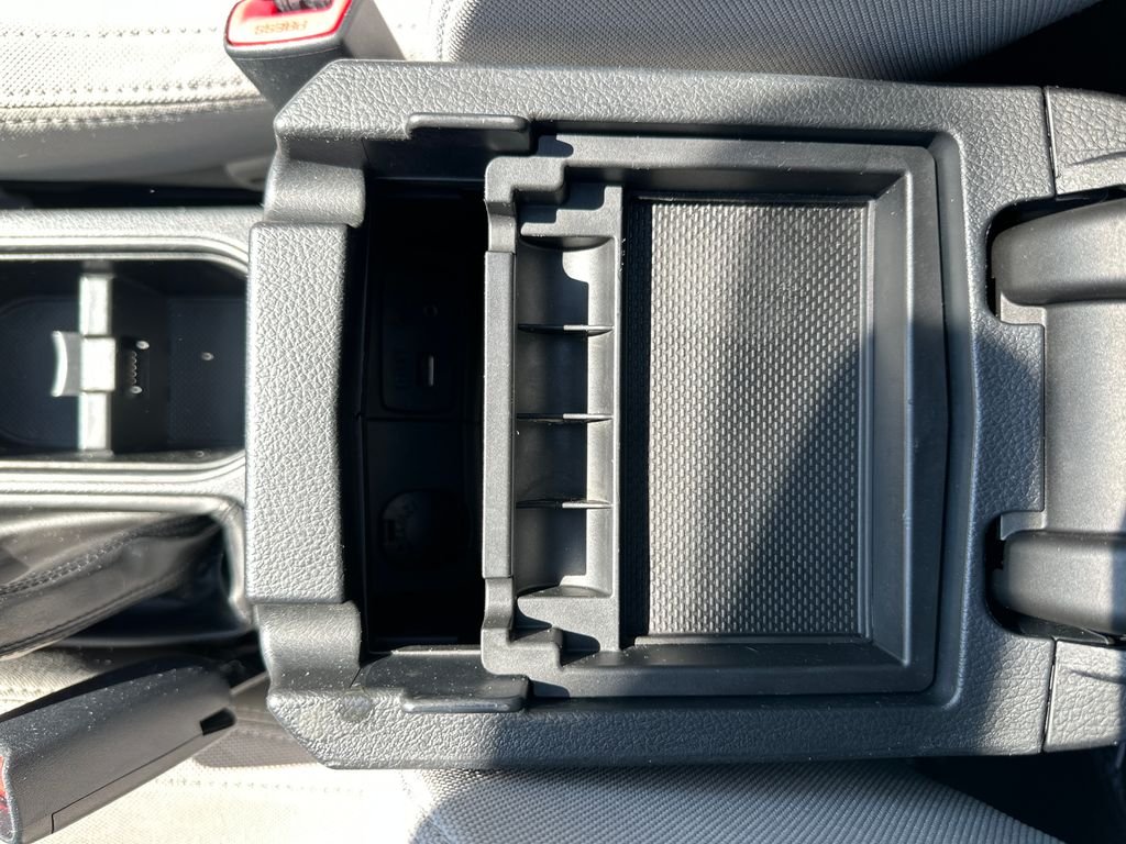 Used 2015 Gray Subaru 2.5i Premium image 18