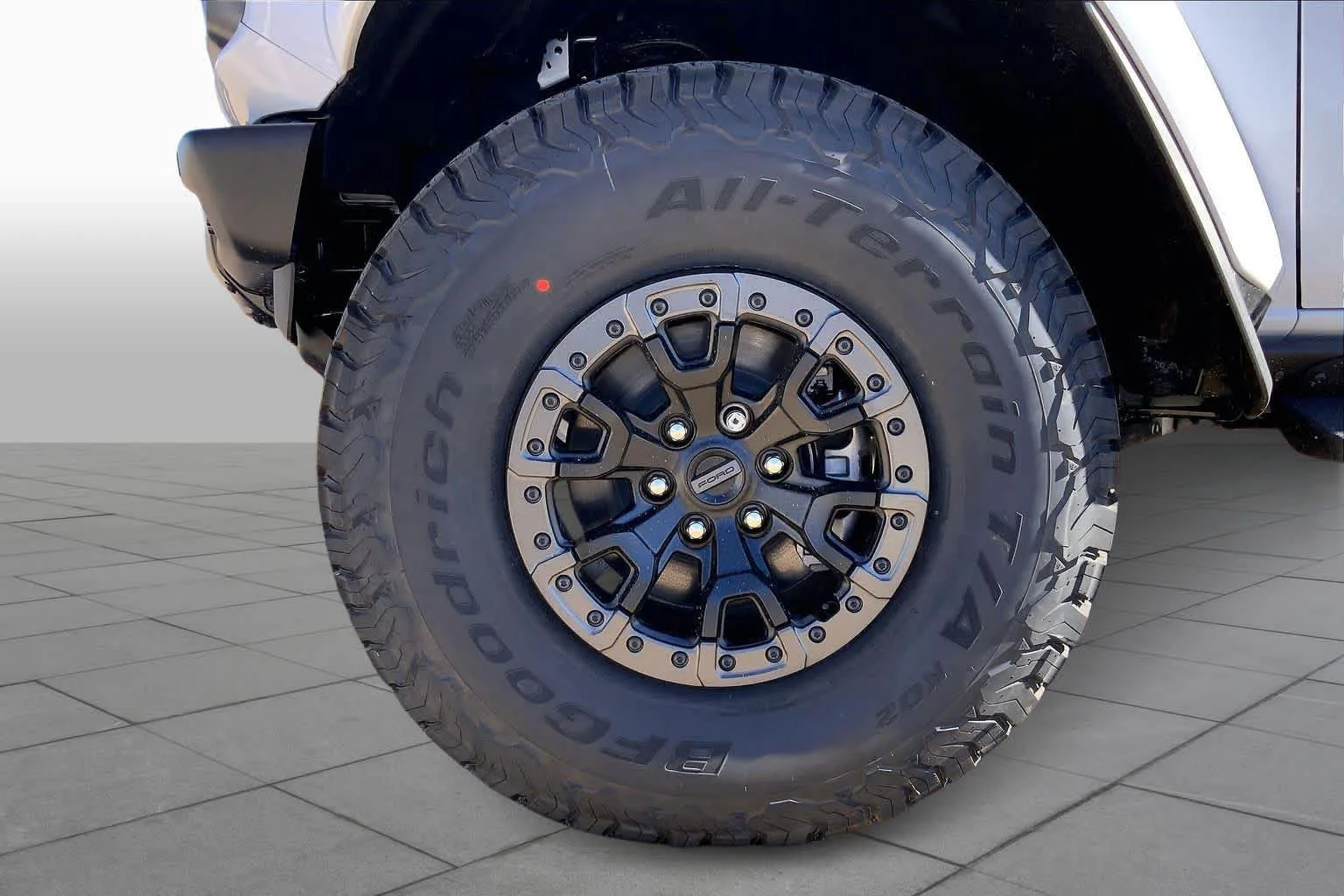 New 2025 Oxford White Ford Raptor image 11