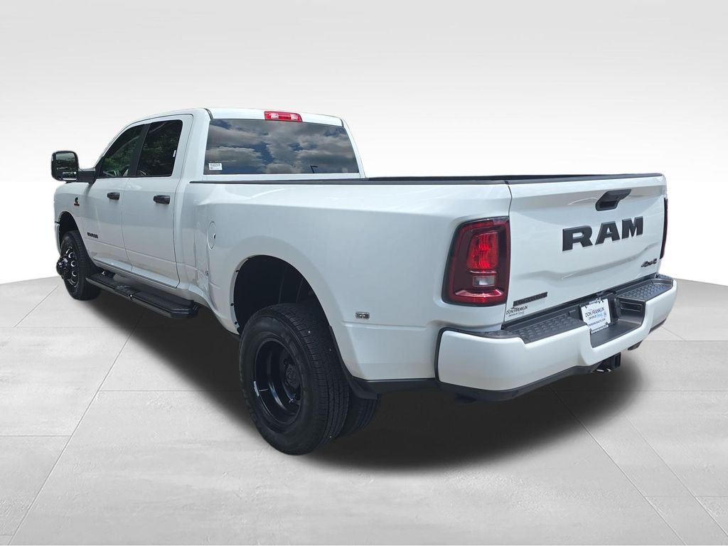 New 2026 Bright White Clear-Coat Exterior Paint RAM Big Horn image 3