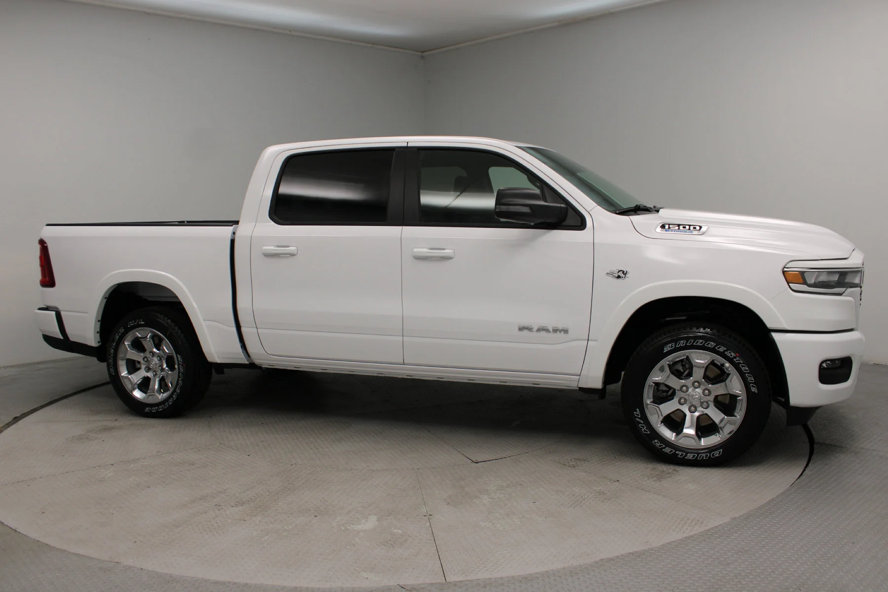 New 2026 Bright White Clear-Coat Exterior Paint RAM Big Horn 4x4 Crew Cab 5
