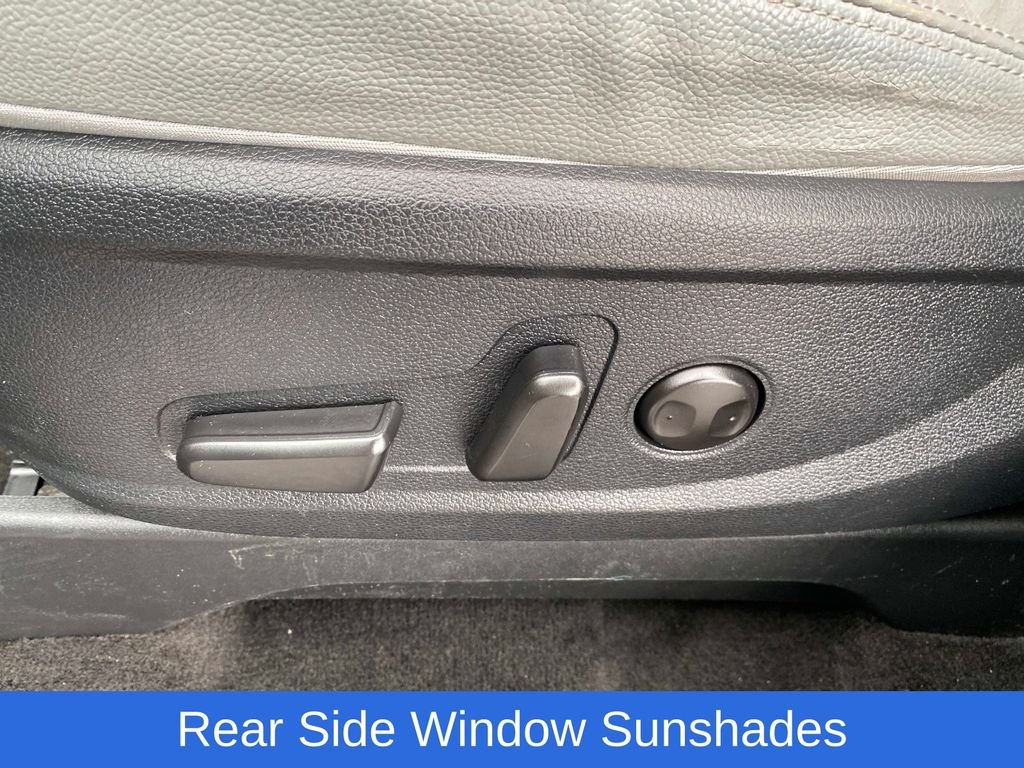 Used 2021 Gray Hyundai SEL image 25